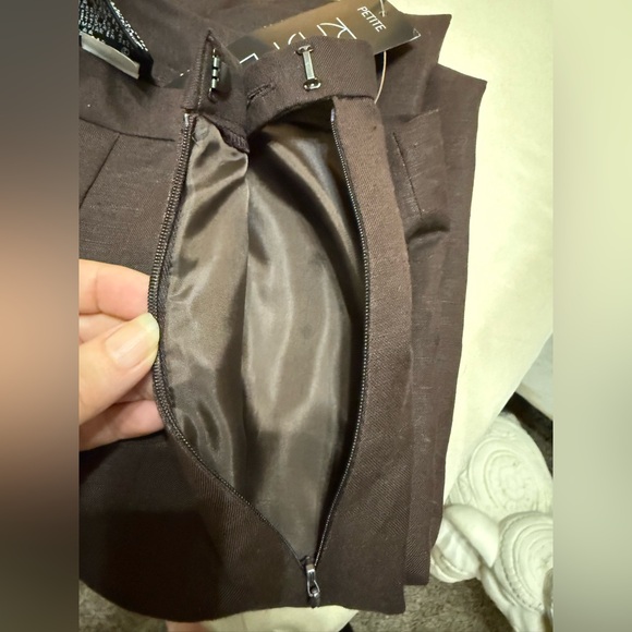 NWT Kasper Petite 3-Piece Pantsuit Set in Brown - Size 6P - Picture 9 of 14